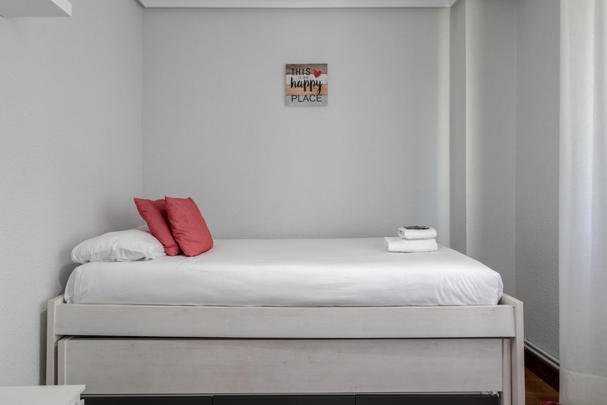 Etxebarria Apartment By People Rentals Bilbao Esterno foto